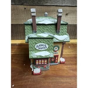 Dept. 56 Elfies Sleds and Skates North Pole Heritage Village Christmas In Box